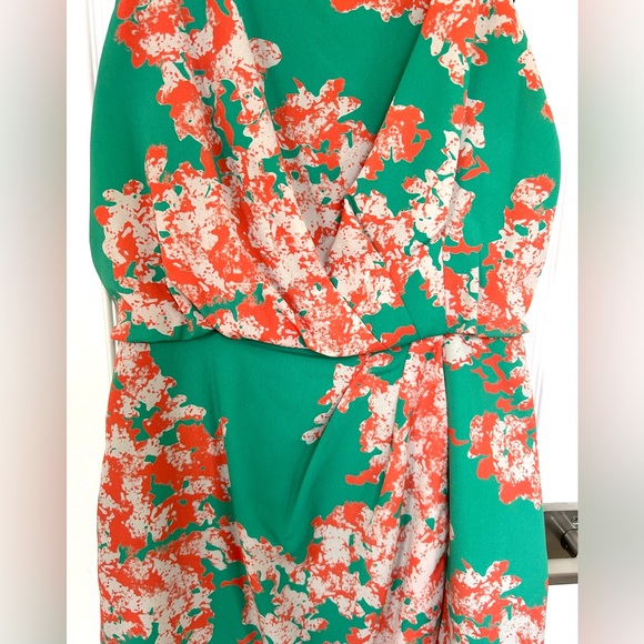 Jessica Simpson Floral Dress, Like New, Size 10 - Picture 4 of 7